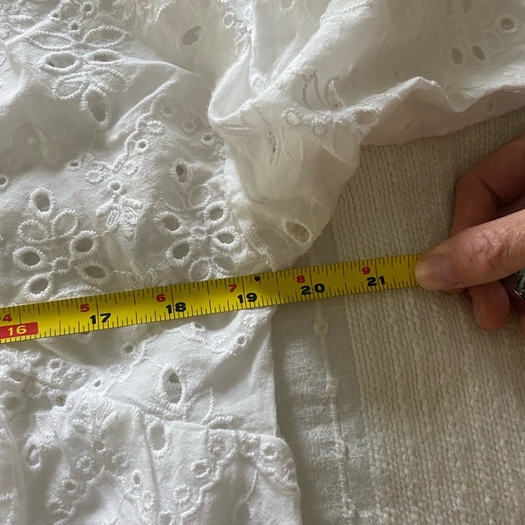 Zara White eyelet dress - Picture 3 of 6